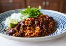 Chili con Carne – quick and easy video recipe – super tasty! chili con carne video recipe with minced meat and canned beans